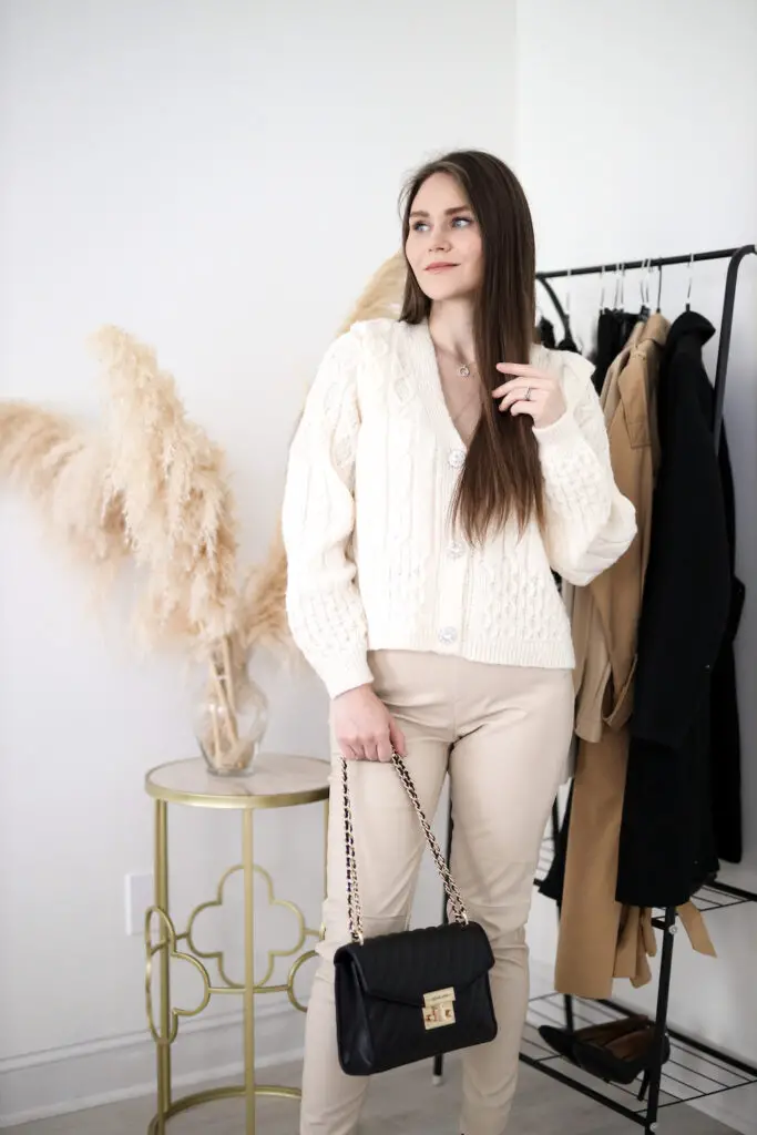 6 Ways To Style Your Cardigan For Fall - SimplyByKristina